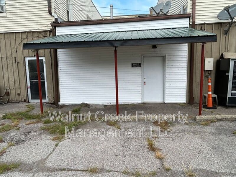 Lorain Condo: 806 East Erie