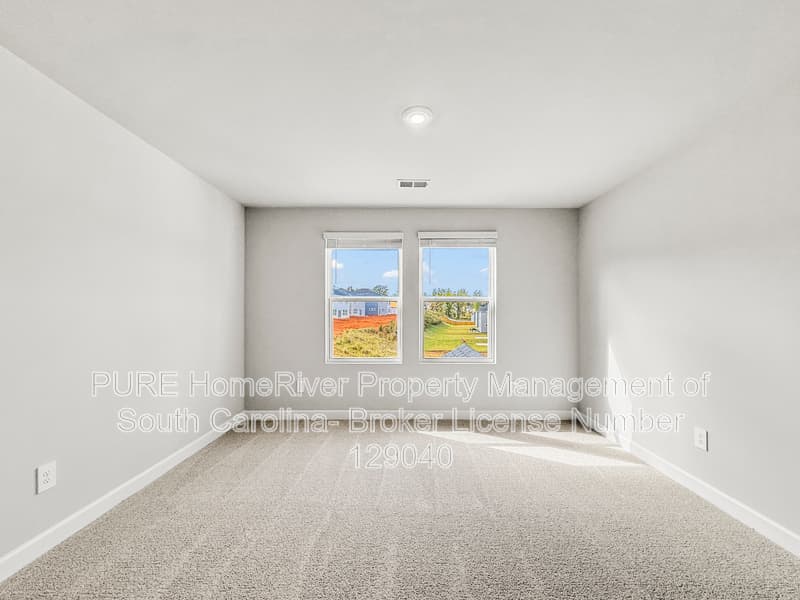 Moore House: 1496 Switchback Cir