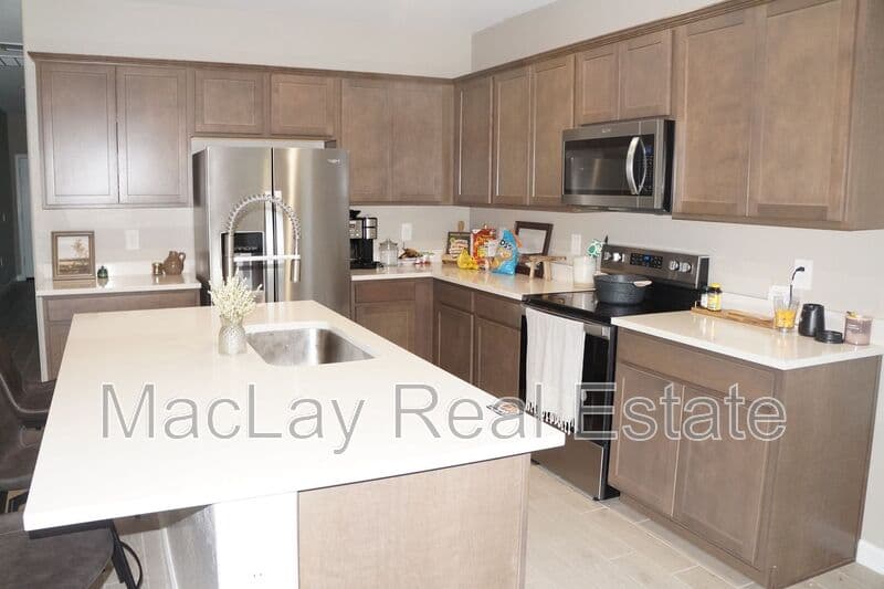 San Tan Valley House: 1349 W Highland rd
