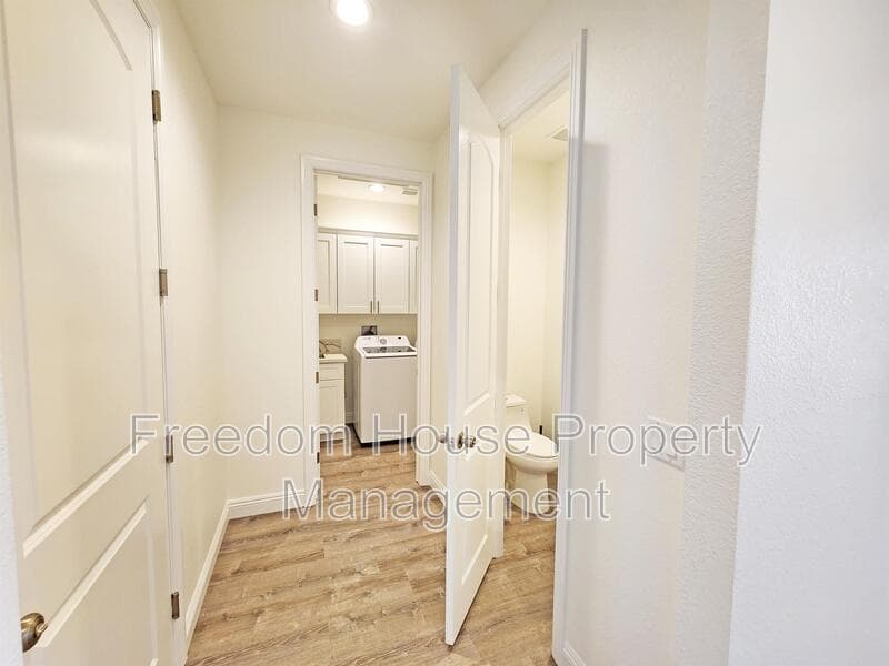 Pahrump House: 6660 Stubblefield Drive
