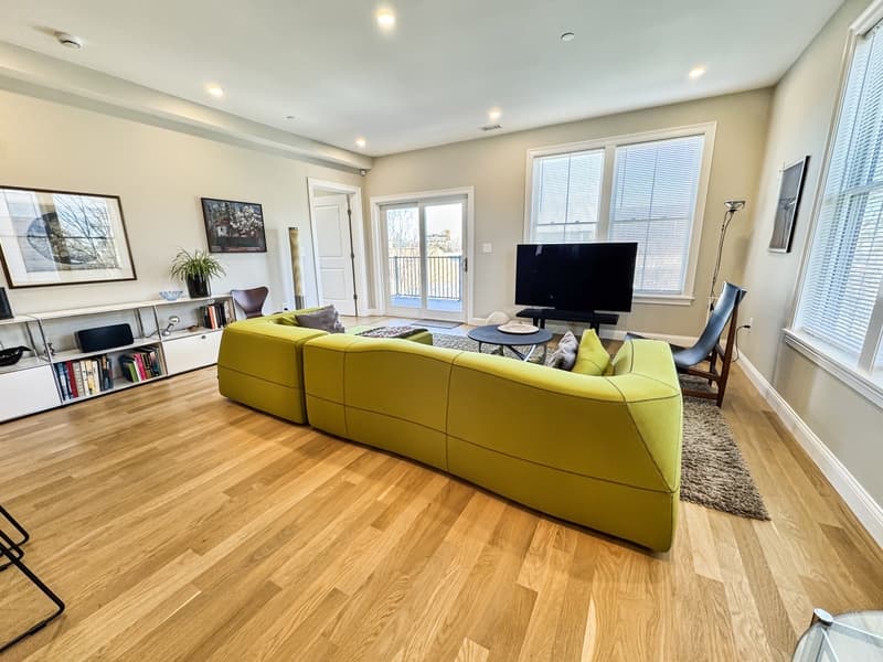 Boston Condo: 40 Waverly Street