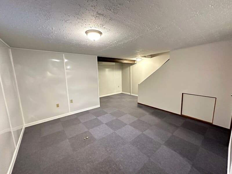 Elgin Condo: 542 N Crystal St