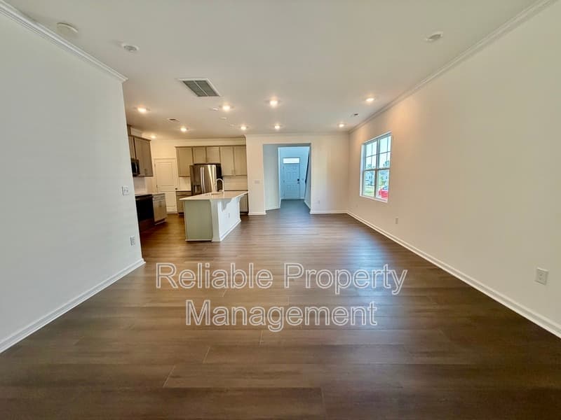 Lillington House: 354 Beachcomber