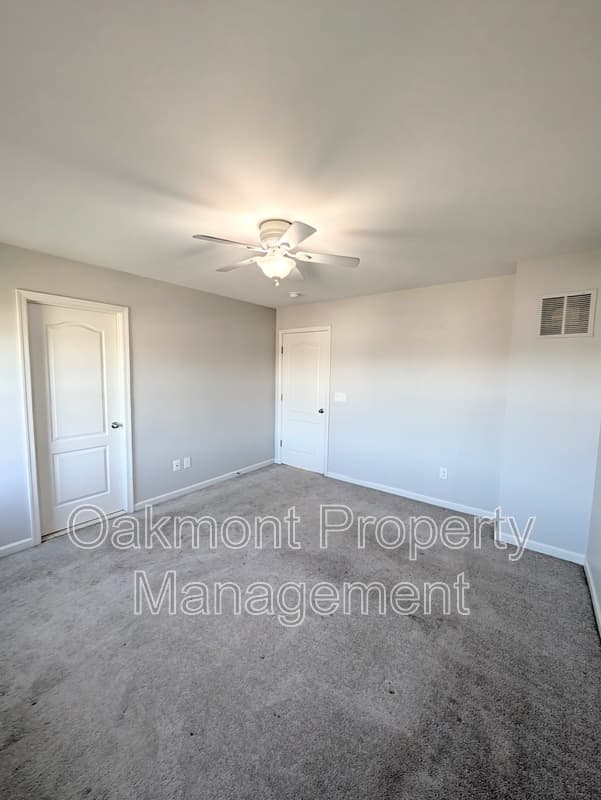 Fredericksburg House: 1322 Hudgins Farm Circle