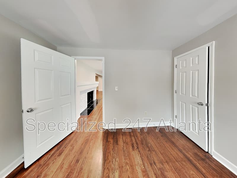 Atlanta Condo: 111 Leathers Cir NW
