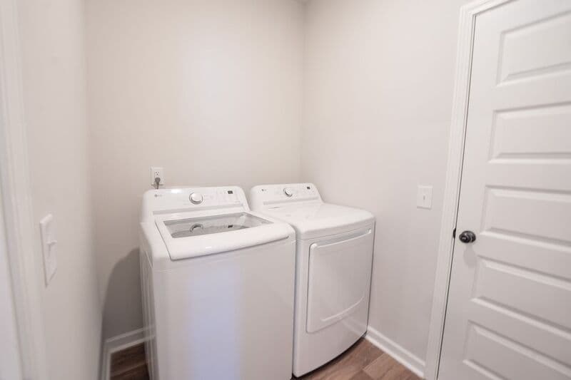 Bloomingdale House: 142 Geranium Way