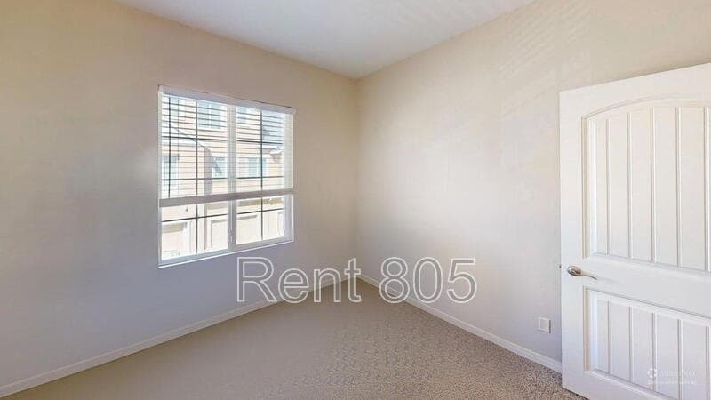Oxnard House: 605 Flathead River Street