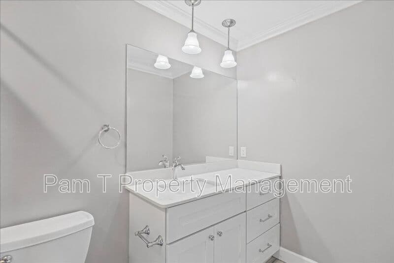 Savannah Townhome: 12502 Apache Ave