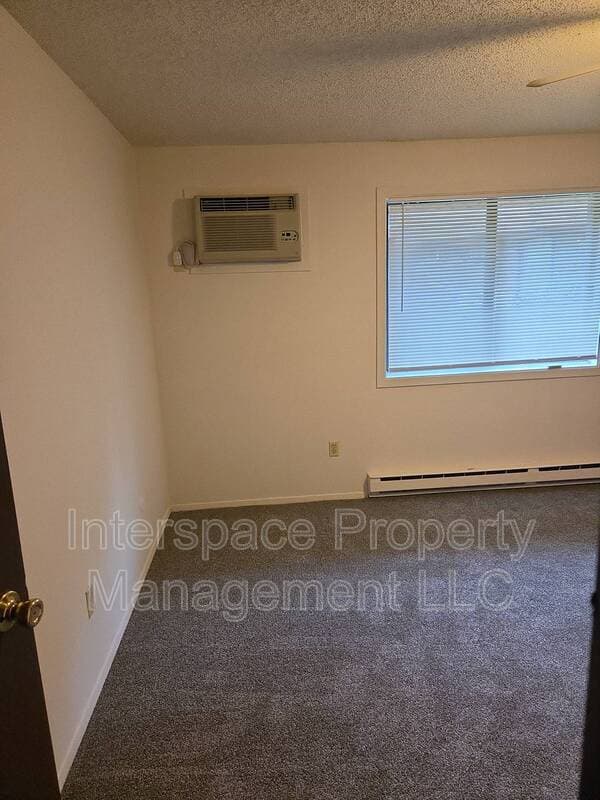Crest Hill Condo: 1400 Pioneer Road - 12