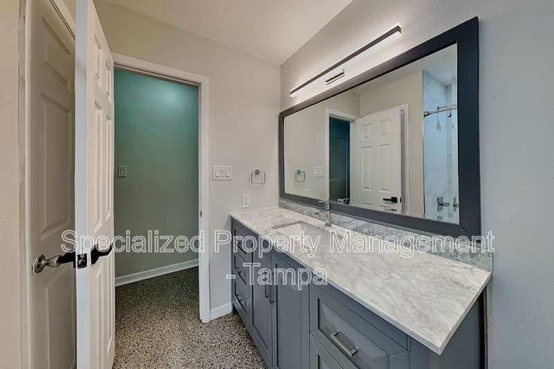 Tampa House: 3619 W Cass St