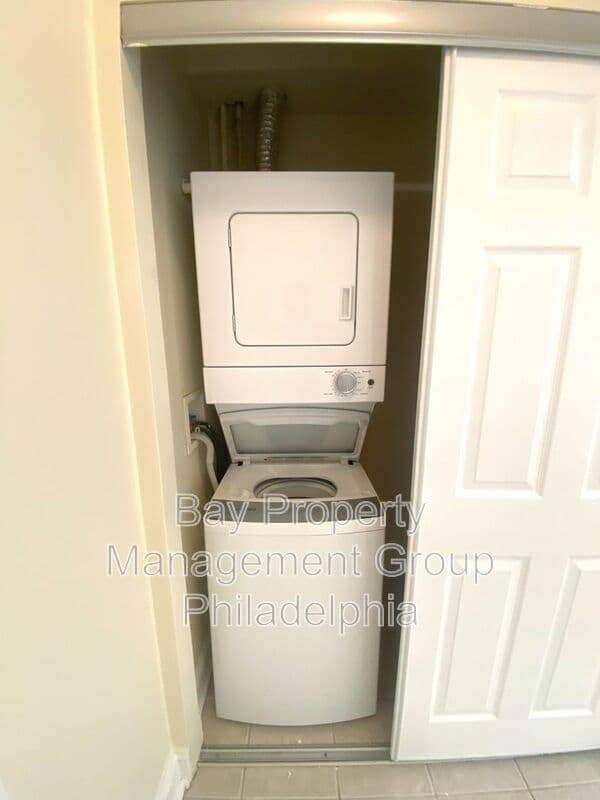Philadelphia Condo: 437 W School House Ln