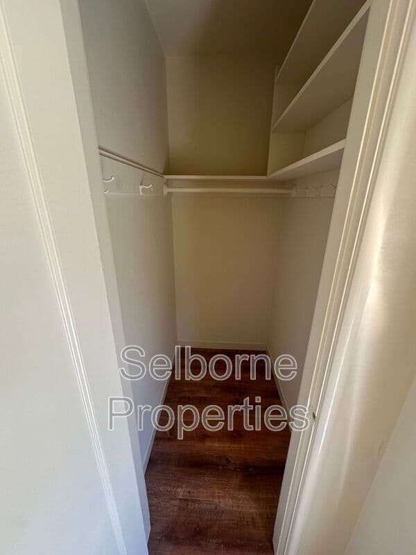 Oakland House: 1945 East 29th Street