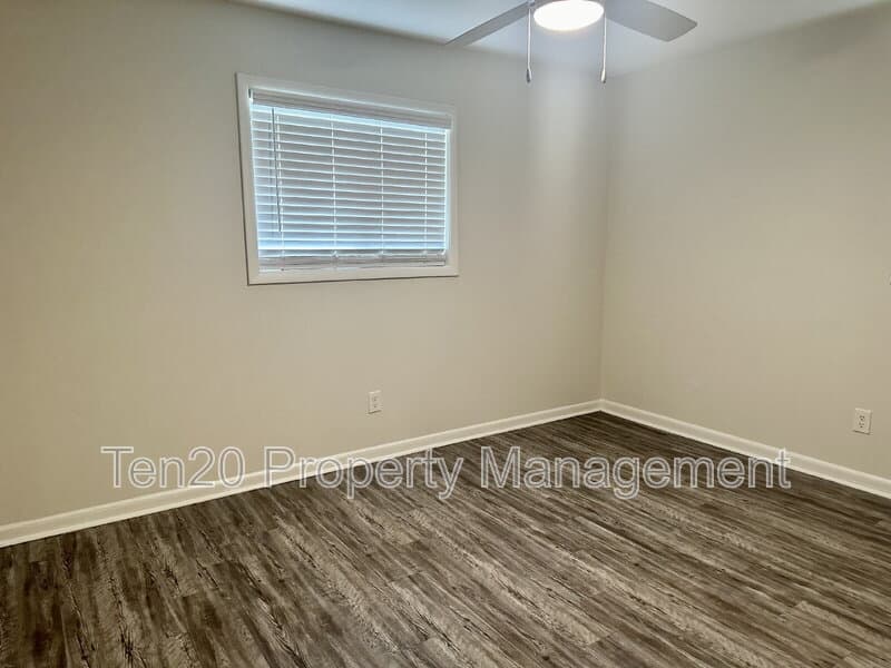 Columbus House: 817 Ragland Court