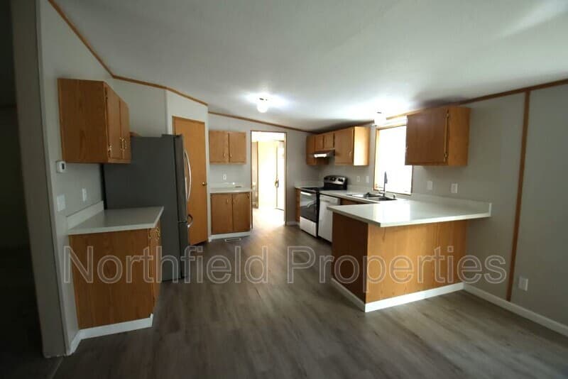 Tulalip House: 12105 26th Ave NE