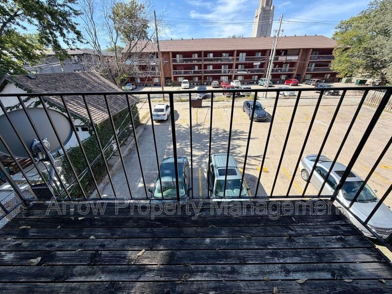Lincoln Condo: 649 South 18th Street-31