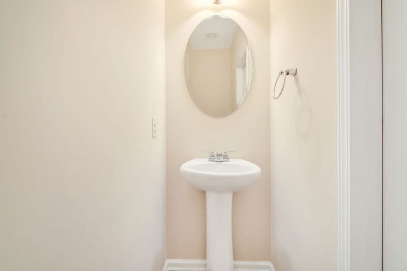 Richmond Hill House: 285 Cantle Dr