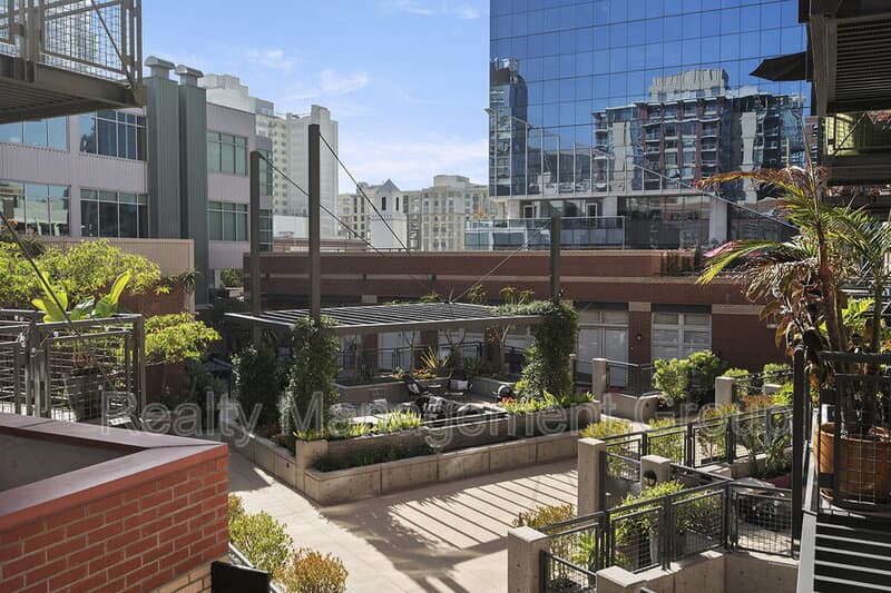 San Diego Condo: 877 Island Ave