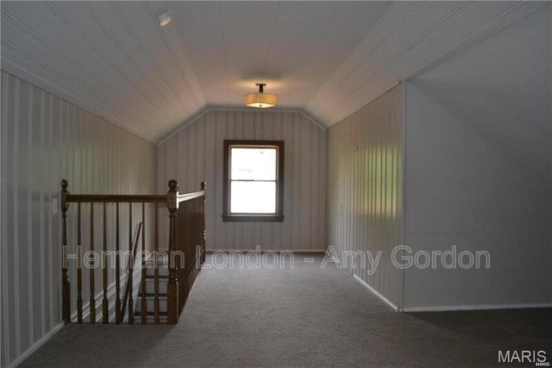 St Louis House: 431 N Geyer