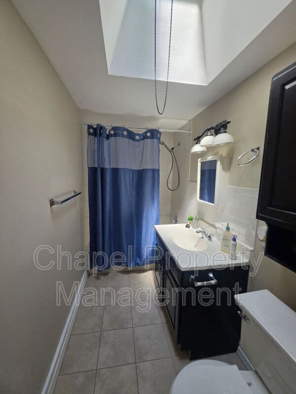 Philadelphia House: 7943 Temple Road