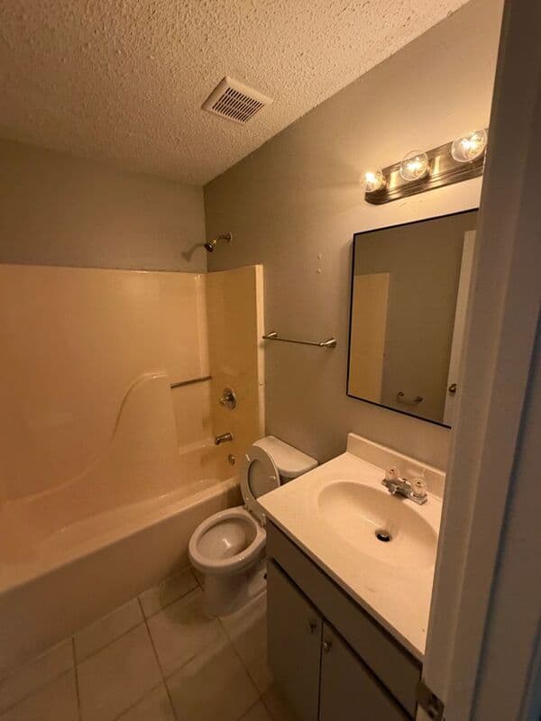 Horn Lake House: 5009 Nail Rd