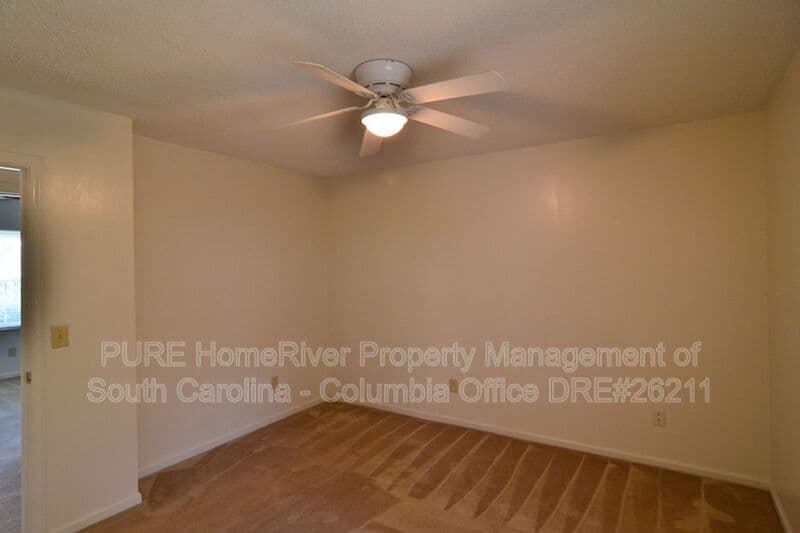 Columbia House: 22A Prices Ct