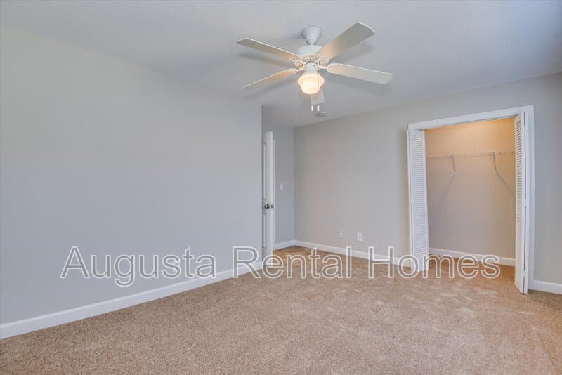Augusta Townhome: 2905 Arrowhead Drive - E10