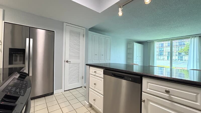 Daytona Beach Condo: 1437 North Atlantic Avenue