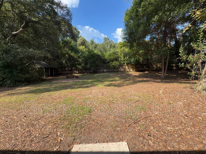Milton House: 6464 Outer Drive