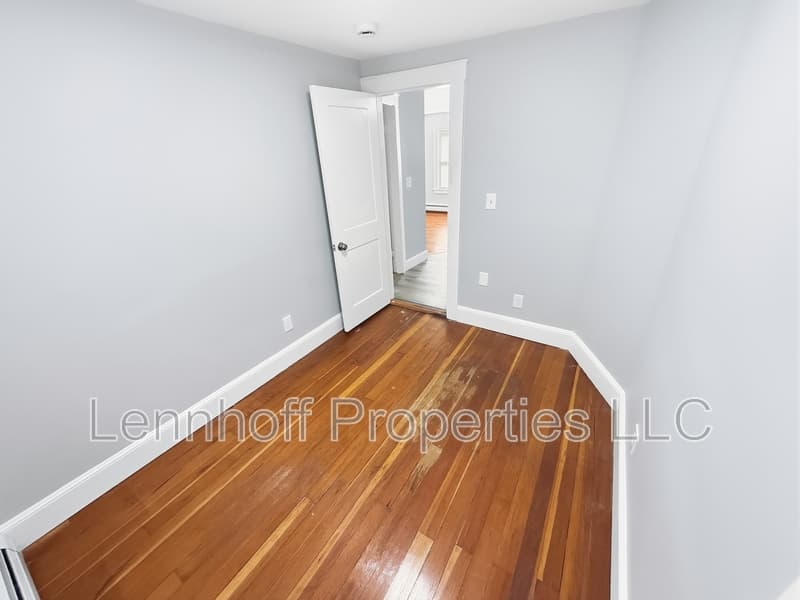 Lowell Condo: 526 Concord Street - 2