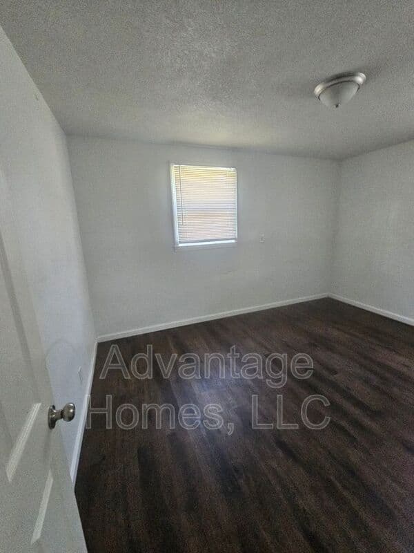 Kansas City House: 746 N 70th St