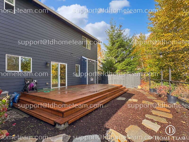 Kent House: 23806 118th Pl SE