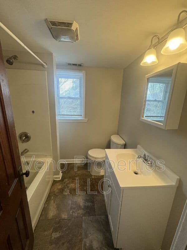Mechanicville House: 149 Saratoga Ave.