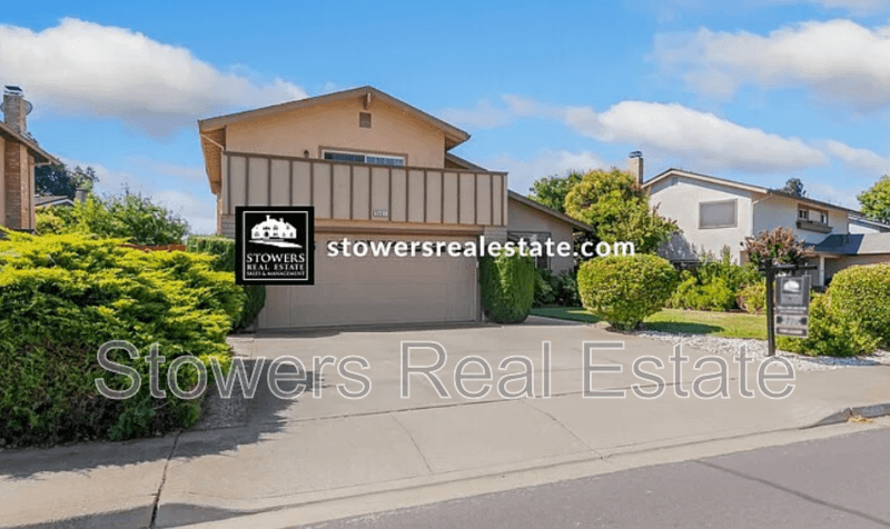Livermore House: 5461 Arlene Way