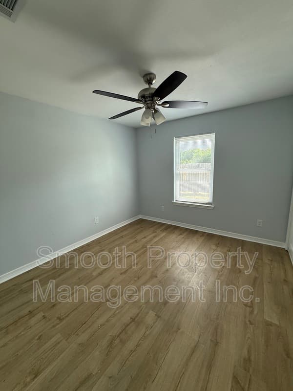 Milton House: 8699 Riverstone Drive