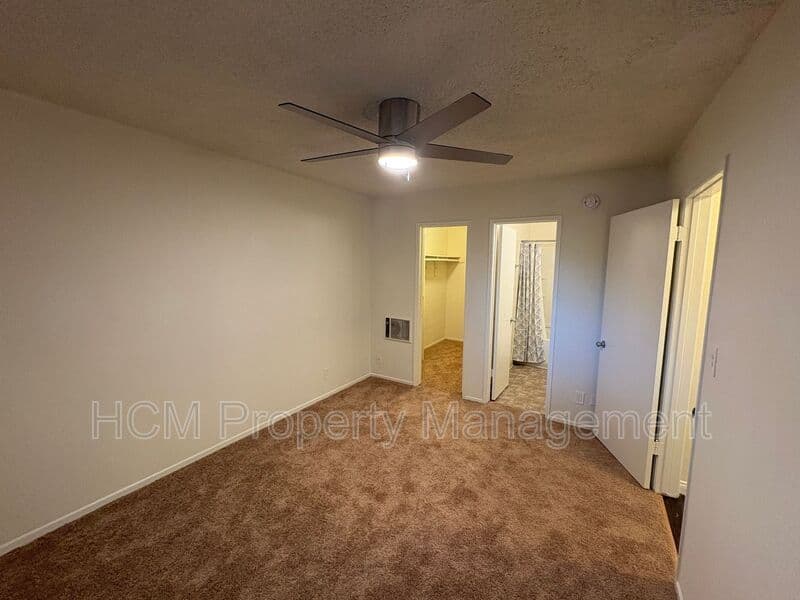 Santa Monica House: 2928 4th St
