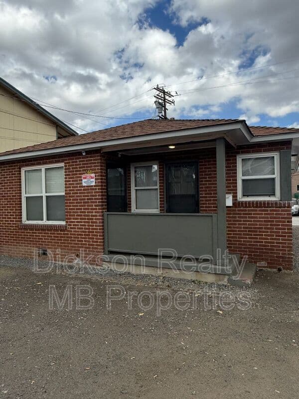 Reno House: 368 Wheeler Ave