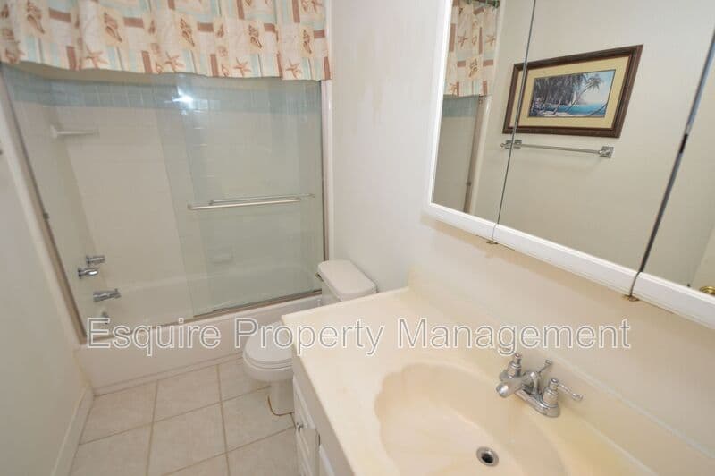MOORPARK House: 10779 CITRUS DR