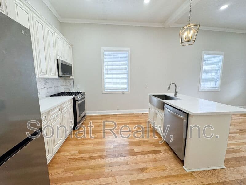 New Orleans House: 3307 Baudin St.