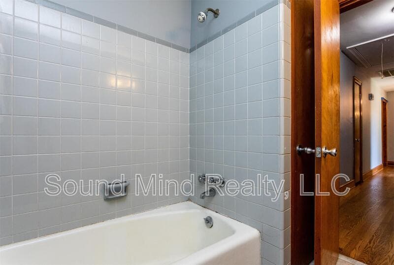 Rocky Mount House: 300 Tyson Avenue
