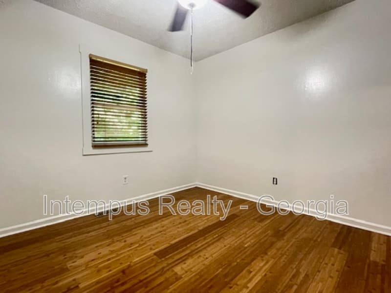 Alpharetta House: 10440 Virginia Pine Ln