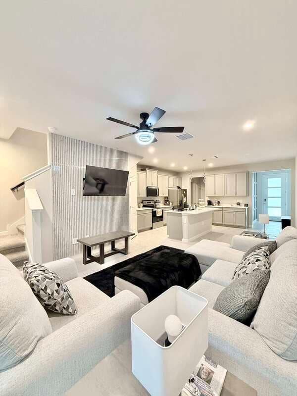 Brandon Townhome: 1124 Creek Valley Court - 1