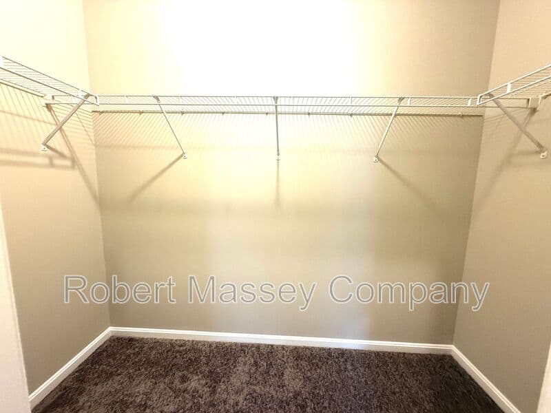 Louisville Condo: 9400 Clubview Drive