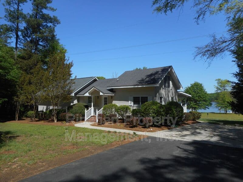 York House: 4640 Allison Creek Road