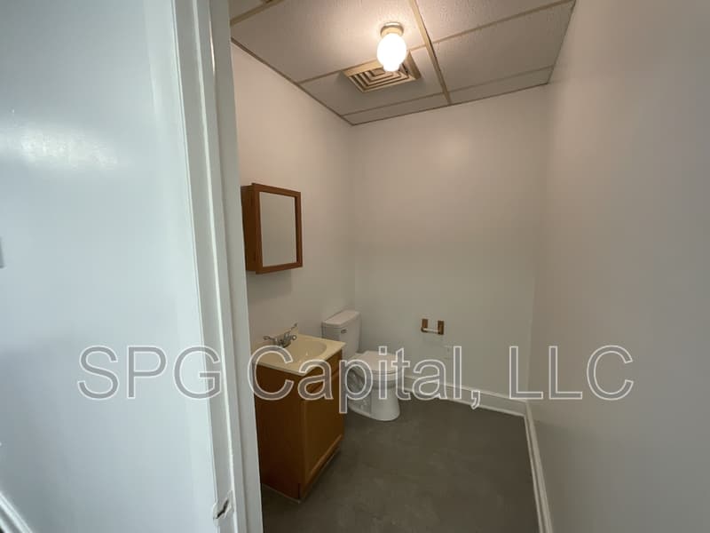 Hanover Condo: 5 Center Square - Retail 3