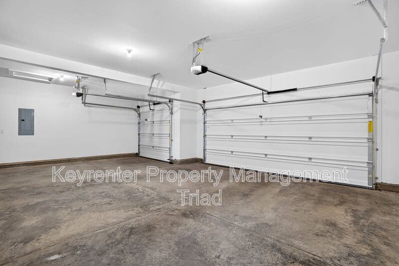 Greensboro House: 3012 Highlander Pt