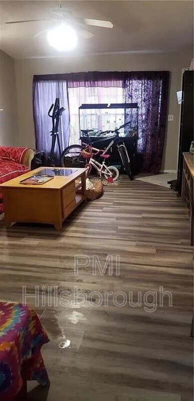 Brandon House: 914 Burlwood Street