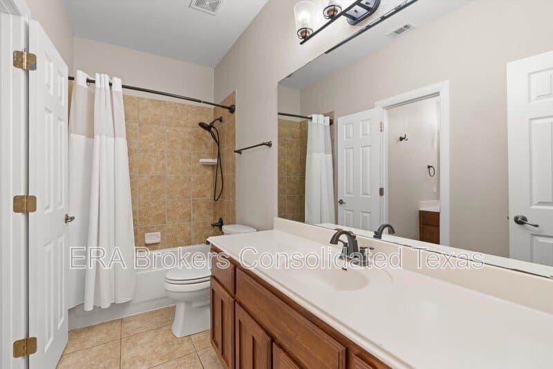 Leander House: 2031 Palos Verdes