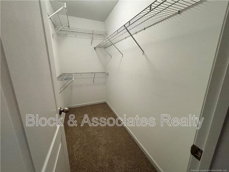 Raeford House: 438 Roanoke Dr