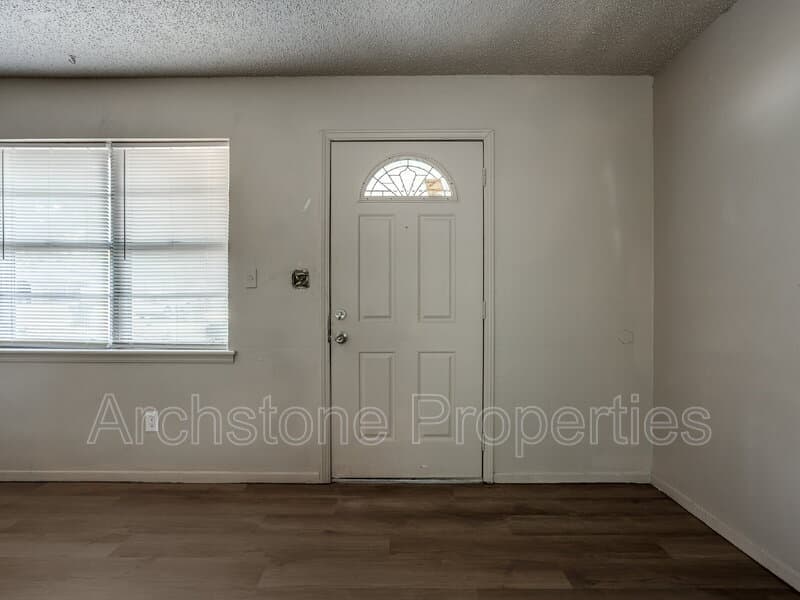 Midwest City House: 1309 Hickory Lane