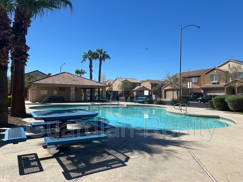 Las Vegas House: 5582 Grinding Rock Way